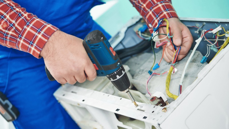 Selendi Panasonic Panasonic çamaşır makinesi kart tamiri – Su almama arızası orijinal parça ile giderildi. - Teknik servis örneği
